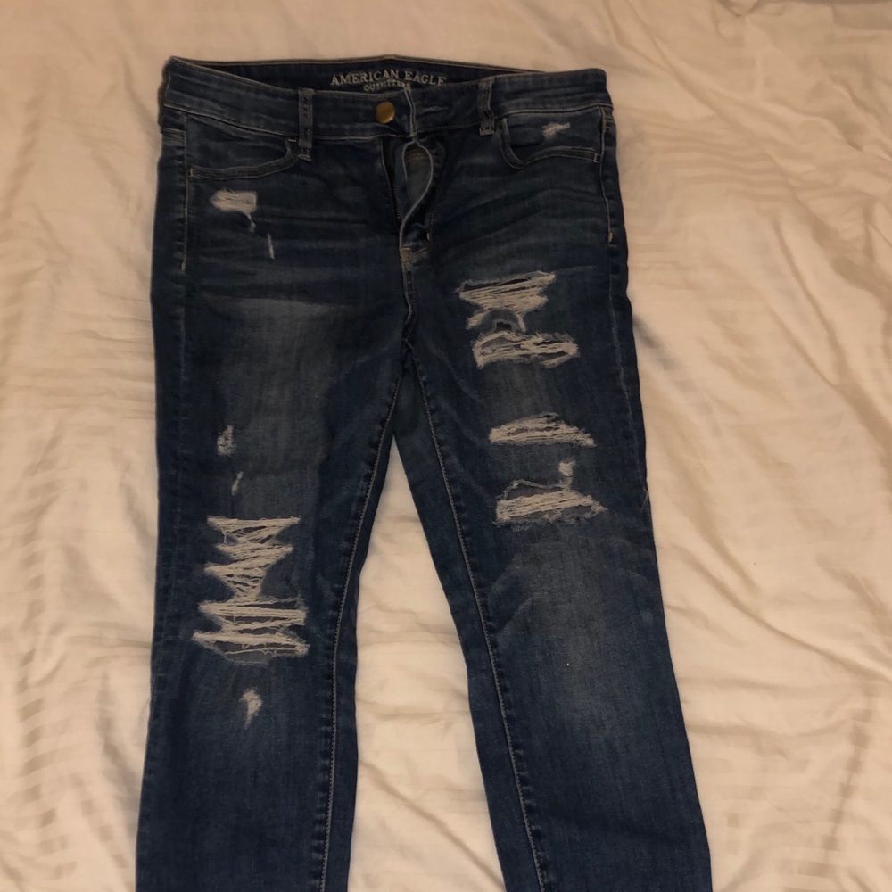 American Eagle Distressed Jeans